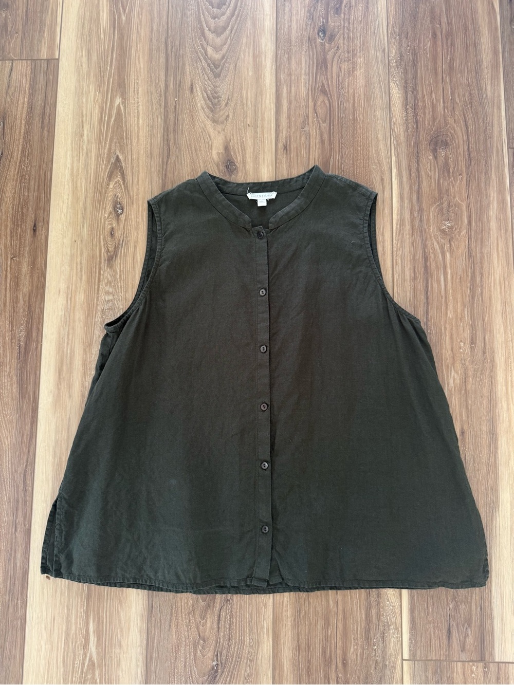 Eileen Fisher Sleeveless Olive Button-Front Linen Top - Picture 5 of 6